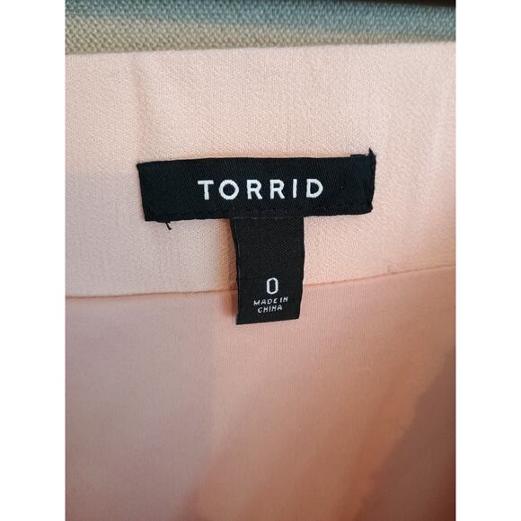 Torrid Skirt Womens 0 Pink Embroidered Pull on Short Gauze Skater Skirt Romantic - Picture 4 of 6
